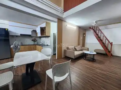 ПРОДАЕТСЯ КРАСИВЫЙ ДОМ 60 М2/ ПО ГОРИЗОНТАЛИ 8 М/ 2 ЭТАЖА РЯДОМ С НОВЫМ РЫНКОМ, КОРОЛЕВСКИМ ДВОРЦОМ
