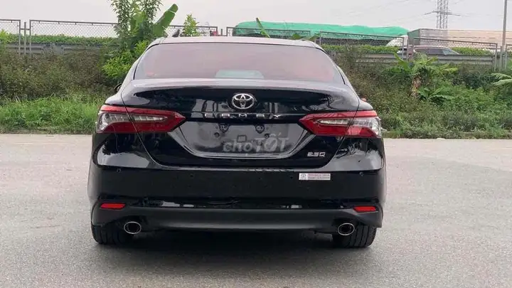 Toyota Camry 2.5Q 2023 60.000 km Черный