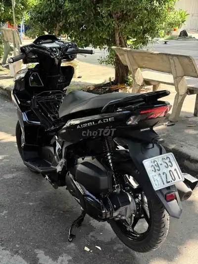 Воздушный клинок Honda 125 куб. см 2022, серебро