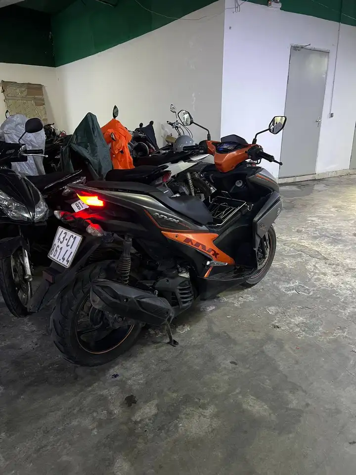 Мопед Yamaha NVX 2019 125 кубов