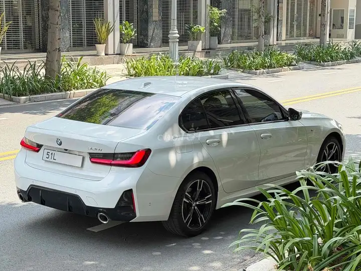 BMW 320i M-Sport 2024 белый автомат