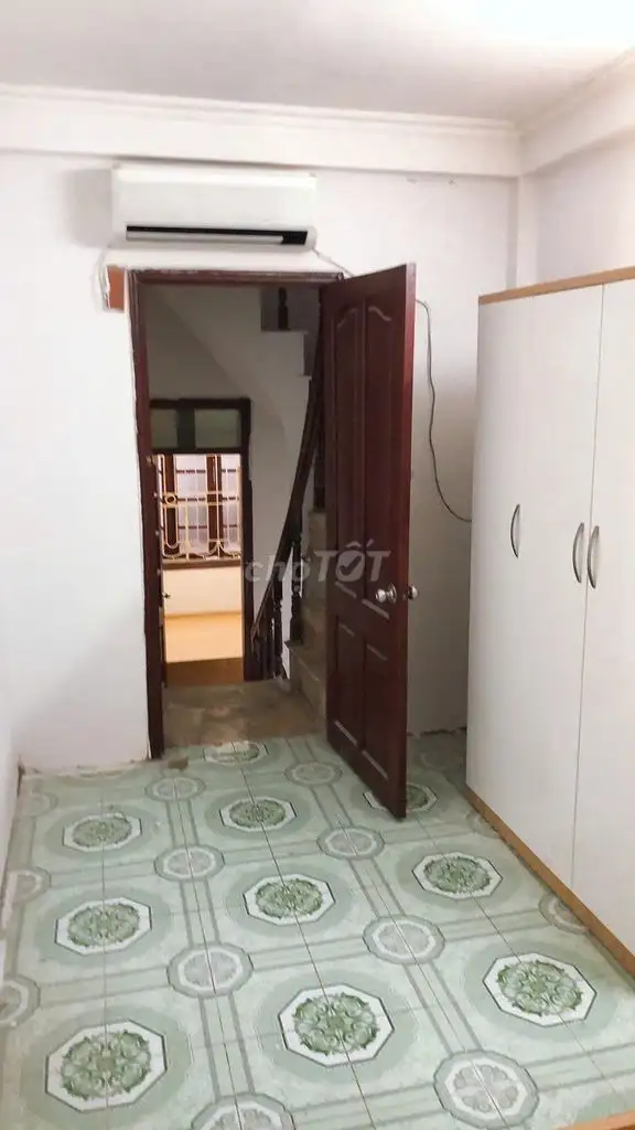 Сдам дом 30м2, 4 этажа, 4 спальни, Дыонг Куанг Хам, Кау Гы