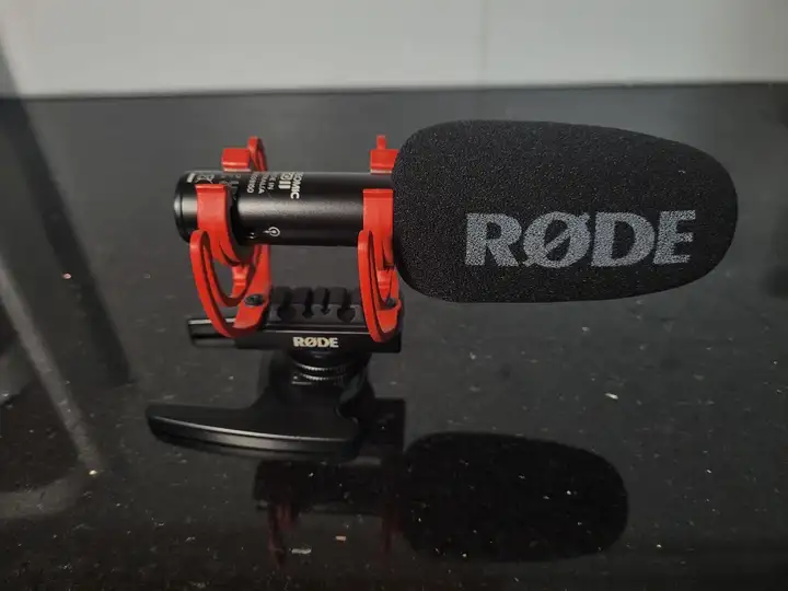 Микрофон RØDE VideoMic GO II