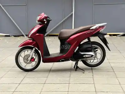 Honda Vision 2025 Премиум, красный, ханойские номера