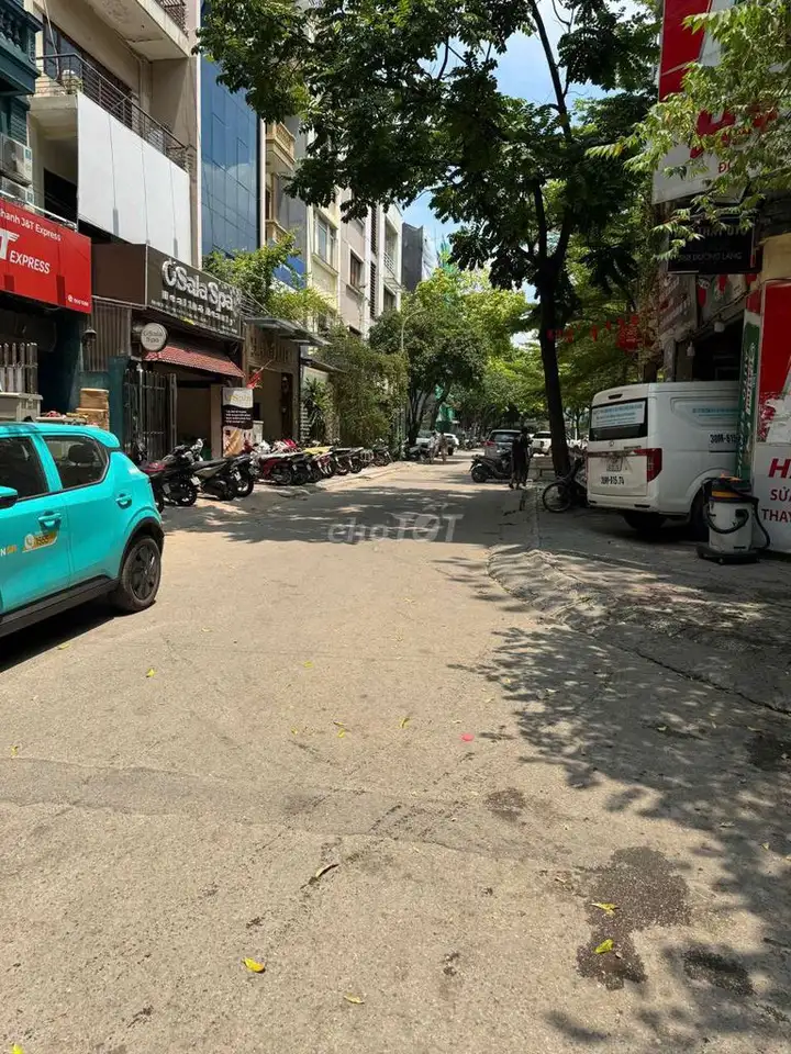 Сдается офис на улице Чунг Йен 75 кв.м 6 этажей
