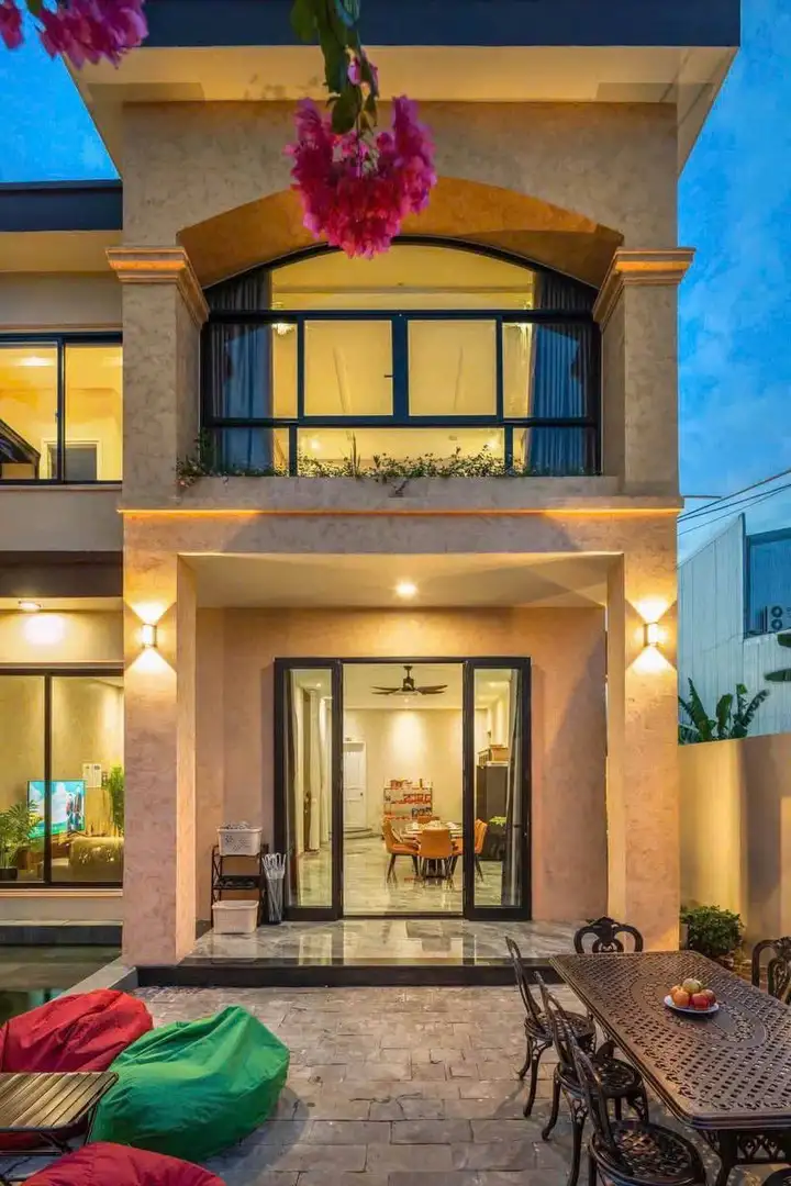 Villa 2 этажа, 4 спальни, 5 ванных комнат