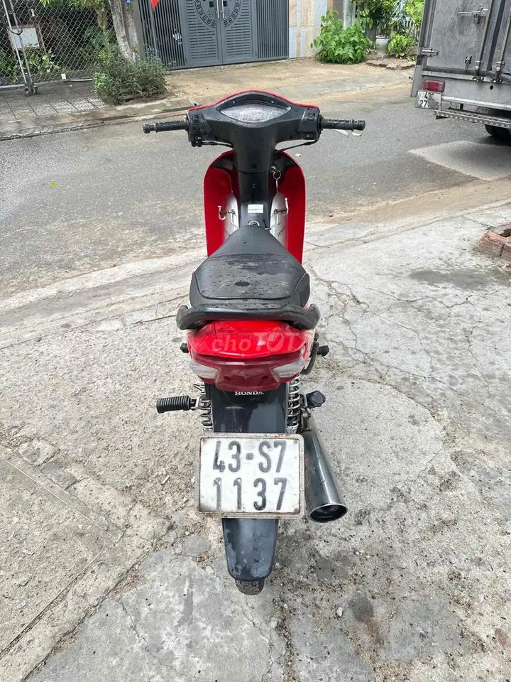 Honda Wave RS красный, полуавтомат