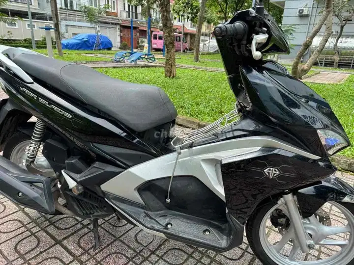 Honda Air Blade 2017, черный/серебристый