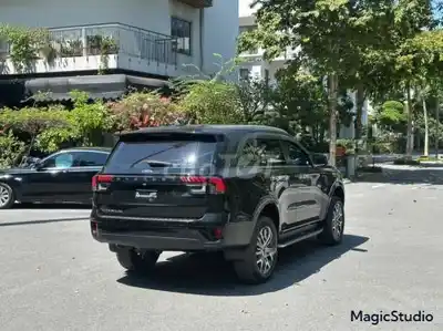 Ford Everest Titanium 2.0L 4x2 AT 2022