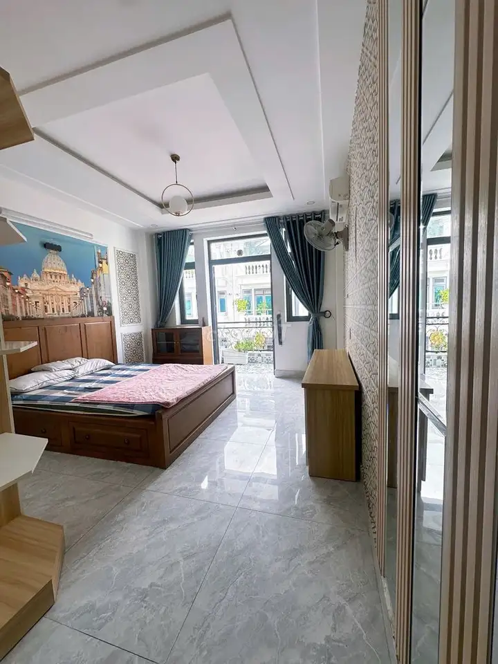 Сдается комната 35 м² с балконом в Куанг Чунг, Го Вап