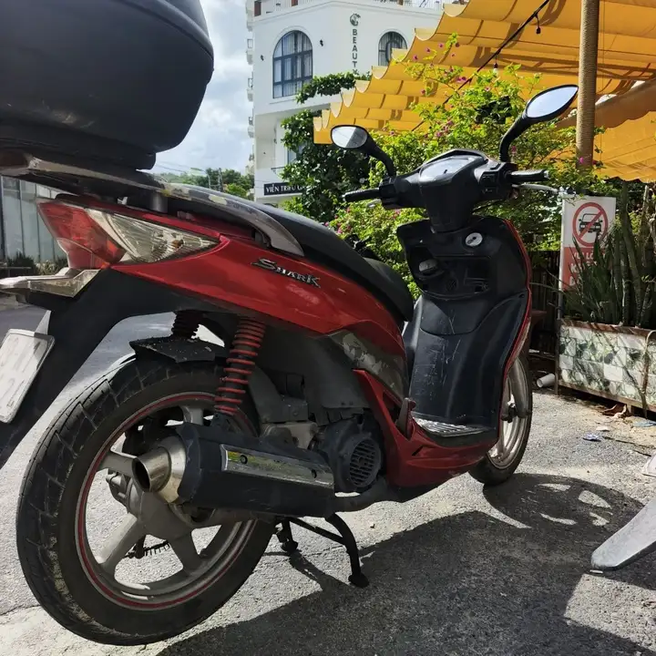 SYM SHARK 150 скутер