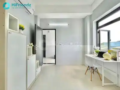 Сдаются светлые комнаты с окном во двор рядом с Зыонг Куанг Хам, VLU, IUH