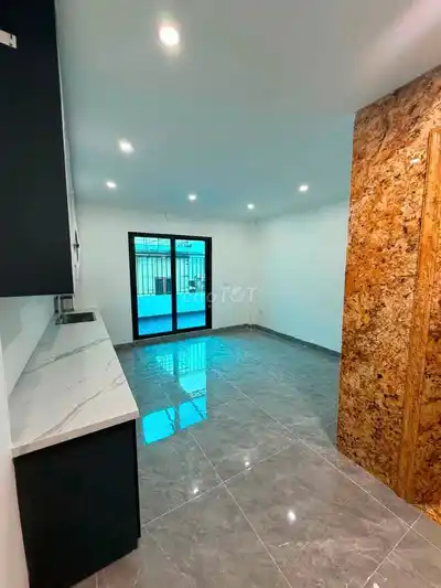 Дом целиком 35м² х 5 этажей + мансарда, с лифтом, Хоанкием