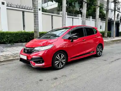 Honda Jazz 2018 RS 1.5 AT пробег 67.000 км
