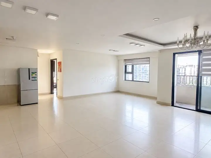 FLC Complex 36 Фам Хунг – 98 м² – 3 спальни – есть место для авто – всего 12 млн/мес