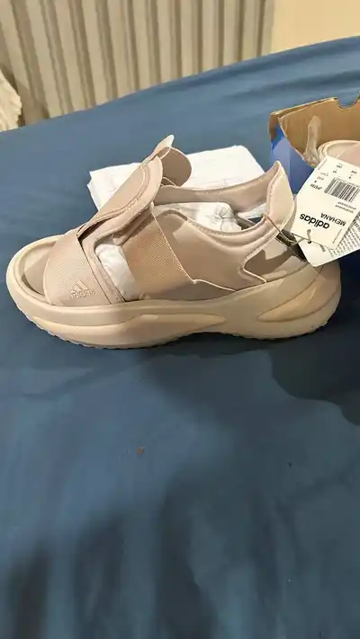 Сандалии adidas