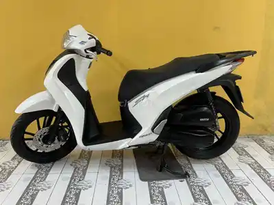 SH 125 2016, состояние новое, госномер 43C1-509.32