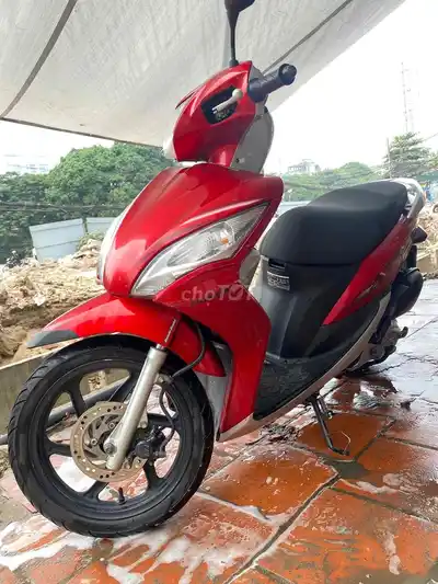 Honda Vision красный госномер 29C1 192.01 в отличном родном состоянии 9 млн