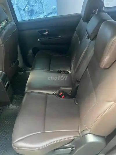 Suzuki Ertiga 7 мест, коричневая