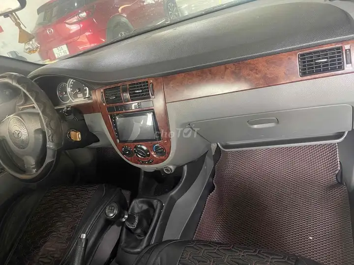 Daewoo Lacetti белая МКПП