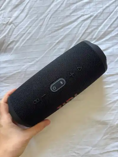 Bluetooth-колонка JBL Charge 5