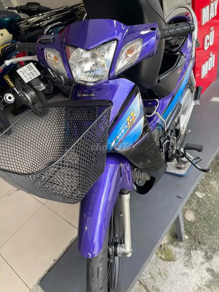 Honda Future 2005 Фиолетовый, родной мотор (В подарок госномер)