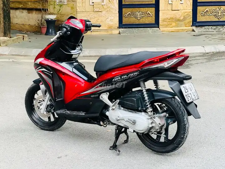 Honda AIR BLADE 110 Fi, номер Ханоя, отличный скутер