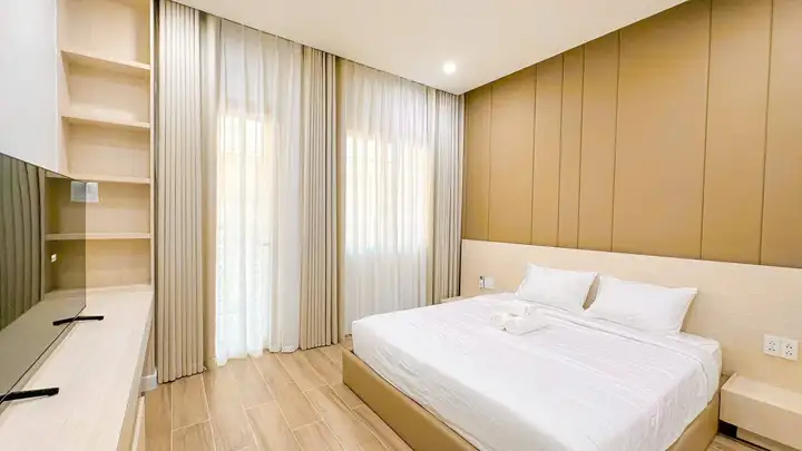 Вилла 3 этажа 5 спален 250м2