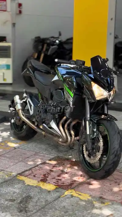 Kawasaki Z800 ABS с множеством аксессуаров