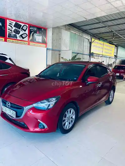 Mazda 2 2019 автомат, красный