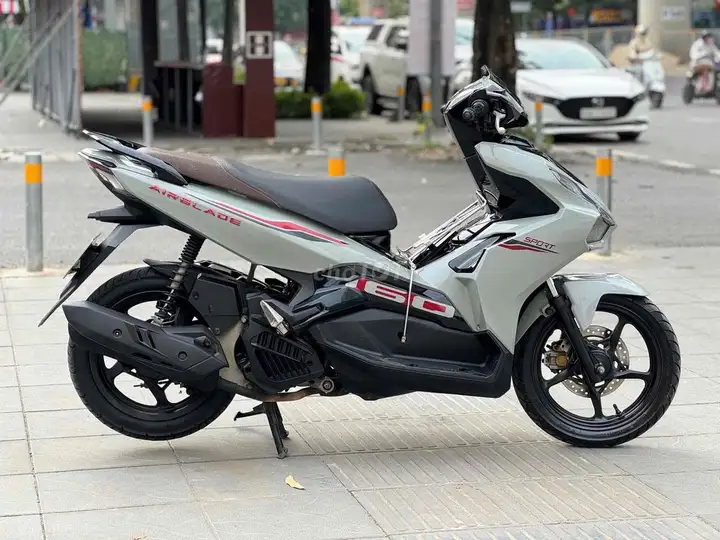 Honda Air Blade серый скутер