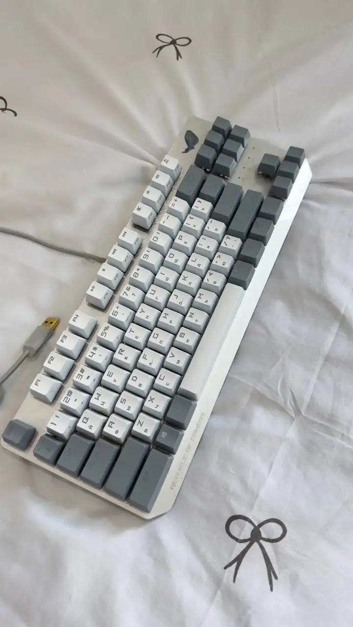 Механическая клавиатура ASUS ROG