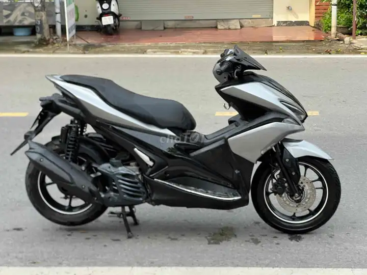 Yamaha NVX 155 ABS 2018 серебристый Porcher
