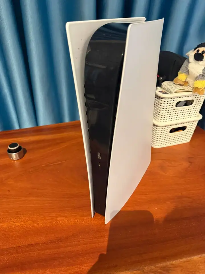 PS5 (PlayStation 5)