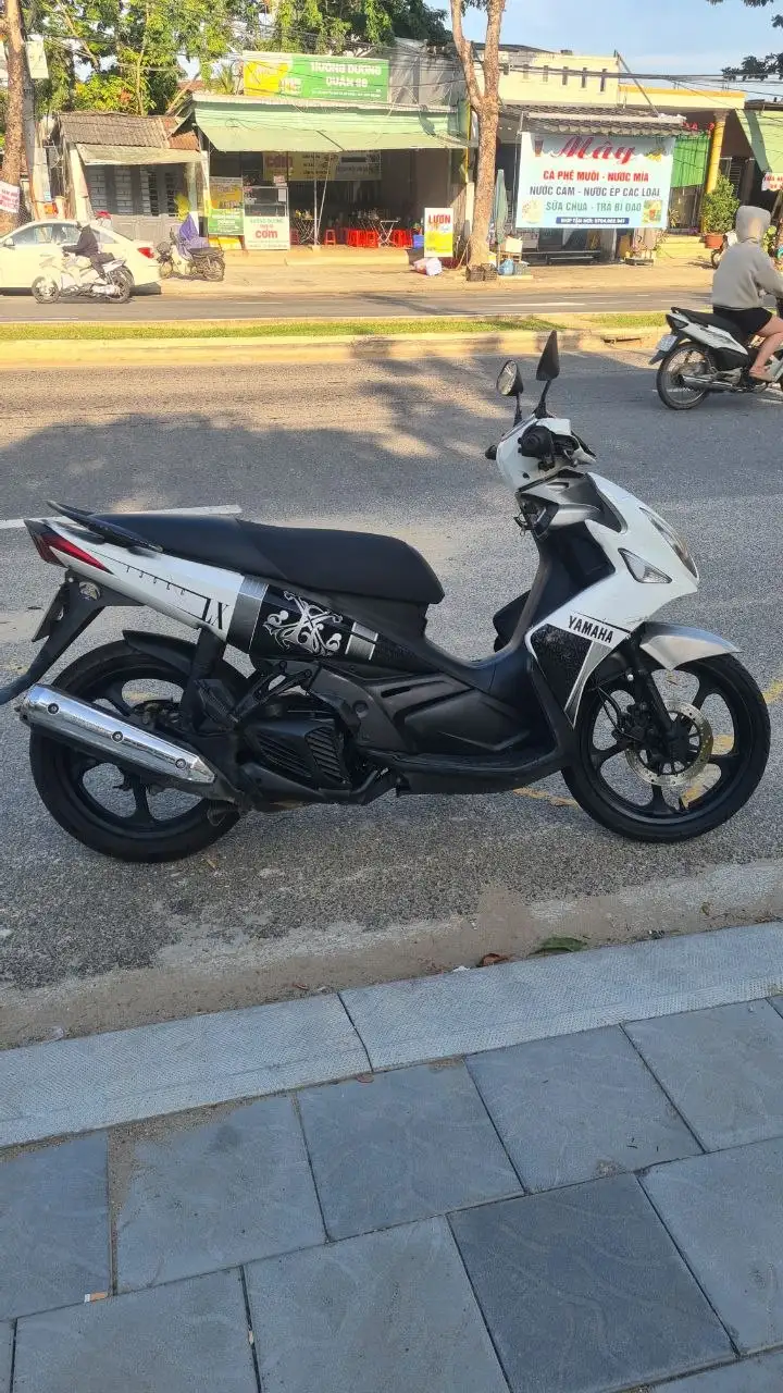 YAMAHA NOUVO LX