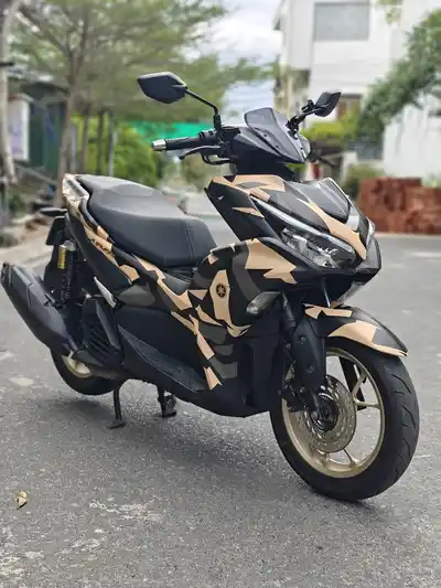 YAMAHA NVX V2 SMARTKEY, ABS
