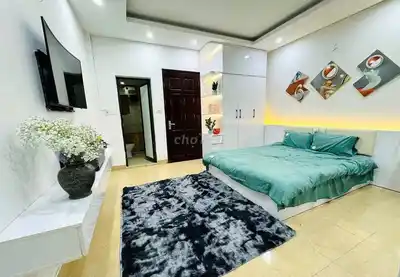 Сдается дом с 3 спальнями в переулке 1 Bui Xuong Trach, Thanh Xuan, полностью укомплектован