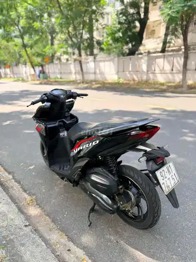 Vario 2023 пробег 44 000 км, родной тихий мотор, только снята защитная пленка