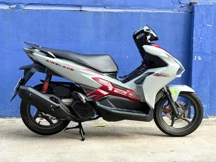 Honda Airblade 125cc 4 клапана, документы Хошимина, 2024, снят с производства, 1 владелец