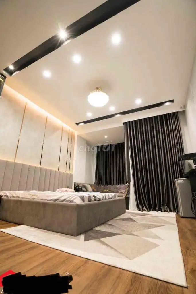 Дом в переулке с машиной, 3 район, Танбинь