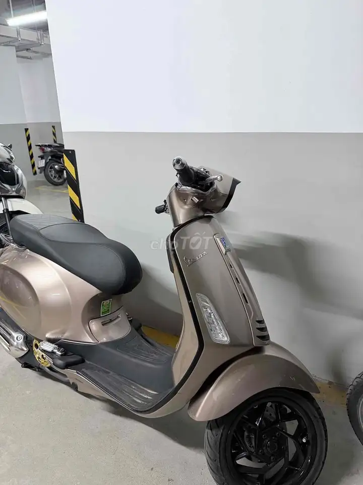Piaggio Vespa