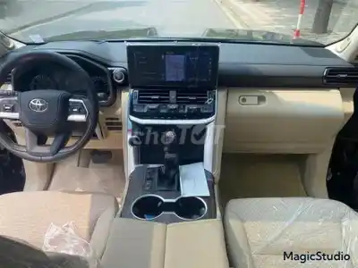 Toyota Veloz Cross Top 1.5 CVT 2026 - 560 млн