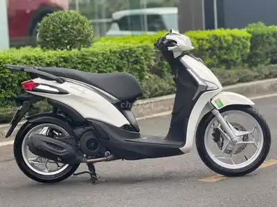 Piaggio Liberty ABS 12/2025 белый 4.000 км