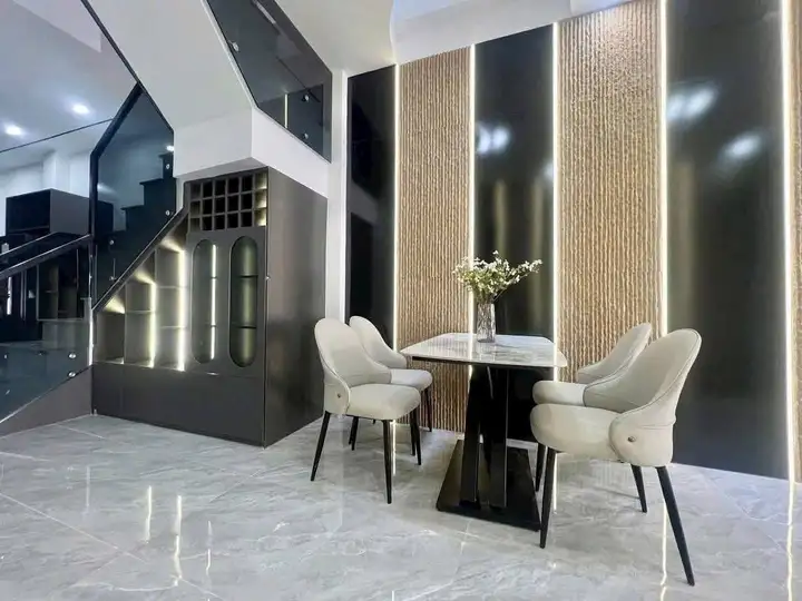 Аренда дома 3 этажа, 3 спальни, 3 WC