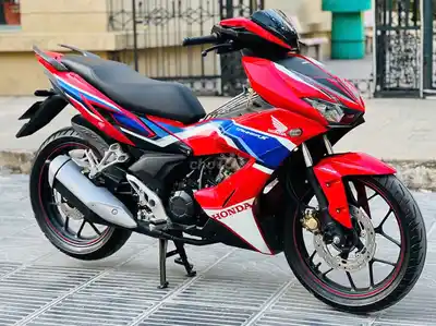 Honda Winner X 150 ABS 2021 красный оригинал в отличном состоянии