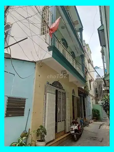 Дом NC Фан Динь Фунг 35м², 1 этаж 2 верхних, 2 спальни