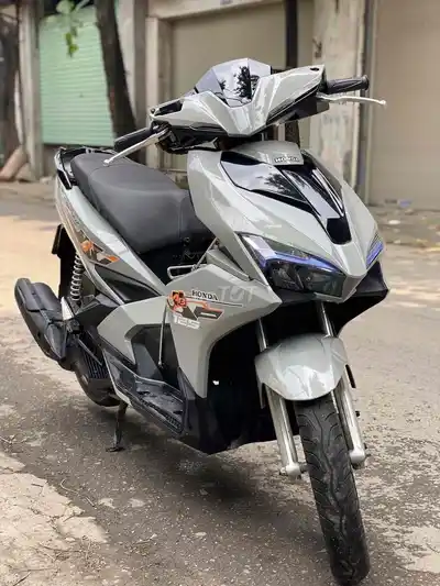 Honda Airblade 125cc 2020 с ханойскими номерами, родной мотор
