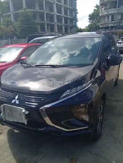 Mitsubishi Xpander 7 мест черный 98000