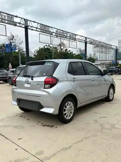 Toyota Wigo 2025 1.2 D-CVT Серебристый Автомат