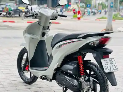 Скутер Honda Vision серый, свежий год, от собственника